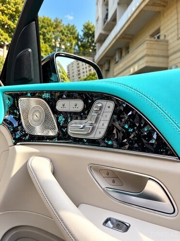 Mercedes-Maybach GLS 600 4MATIC 2024, 24,000 km - 4.0 l - Bakı