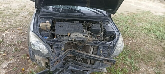 Hyundai i30 2011, 350,000 km - 1.6 л - Biləsuvar