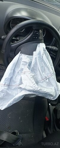 Hyundai i30 2011, 350,000 km - 1.6 л - Biləsuvar