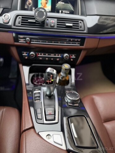 BMW 528 2015, 218,000 km - 2.0 л - Bakı