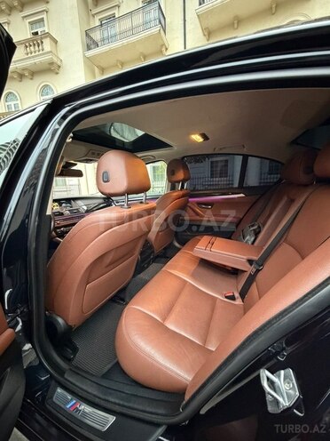 BMW 528 2015, 218,000 km - 2.0 л - Bakı