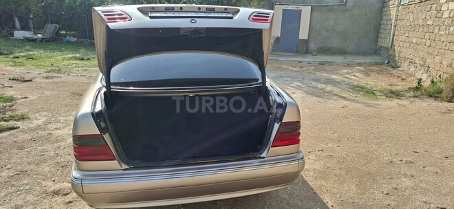 Mercedes E 240 1999, 400,000 km - 2.4 l - Bakı