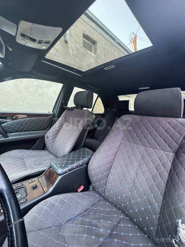 Mercedes E 200 1995, 338,508 km - 2.2 l - Bakı