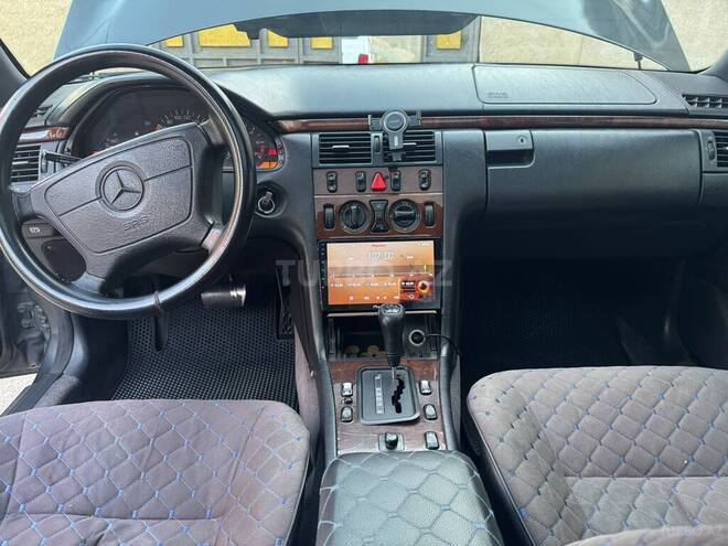 Mercedes E 200 1995, 338,508 km - 2.2 l - Bakı