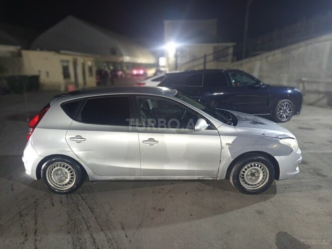 Hyundai i30 2008, 380,000 km - 1.6 л - Bakı