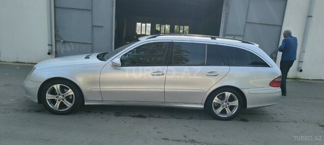 Mercedes E 220 2009, 260,000 km - 2.2 l - Bakı
