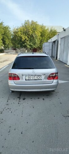Mercedes E 220 2009, 260,000 km - 2.2 l - Bakı