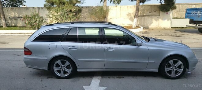 Mercedes E 220 2009, 260,000 km - 2.2 l - Bakı