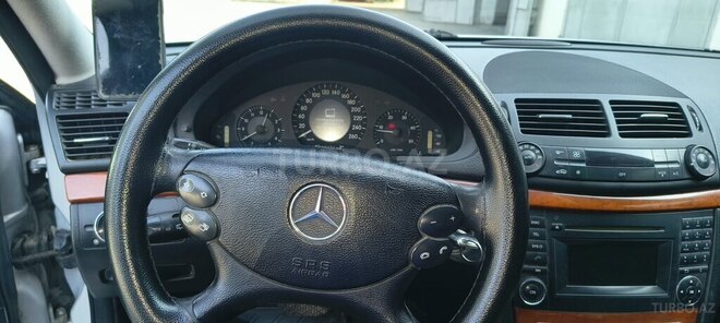 Mercedes E 220 2009, 260,000 km - 2.2 l - Bakı