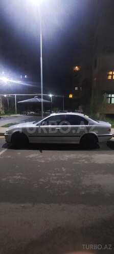 BMW 525 2000, 268,418 km - 2.5 l - Bakı
