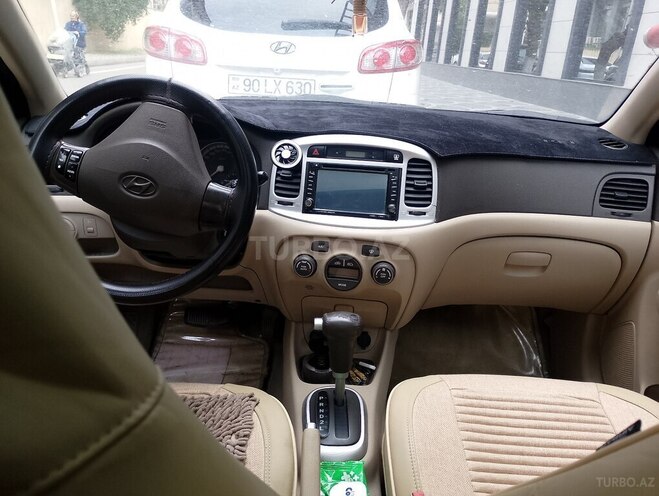 Hyundai Accent 2009, 250,000 km - 1.6 l - Bakı