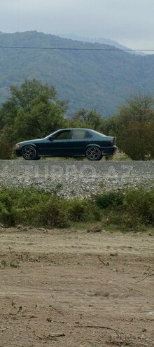 BMW 318 1994, 333,350 km - 1.8 л - İsmayıllı