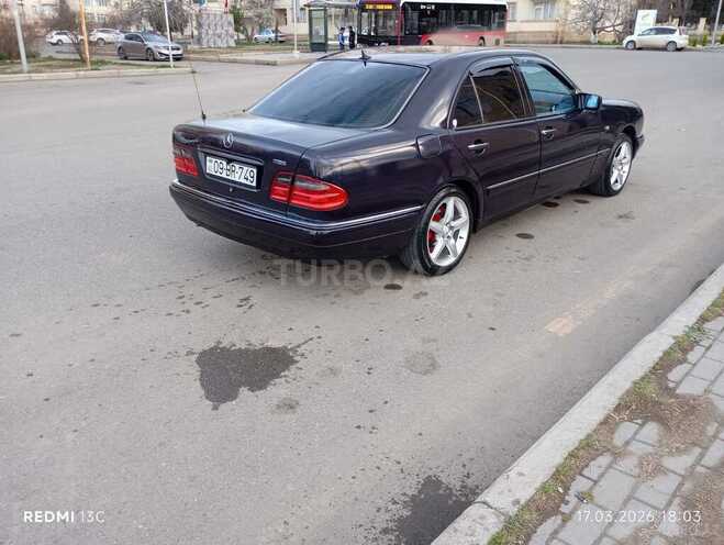 Mercedes E 200 1997, 300,000 km - 2.0 l - Gəncə
