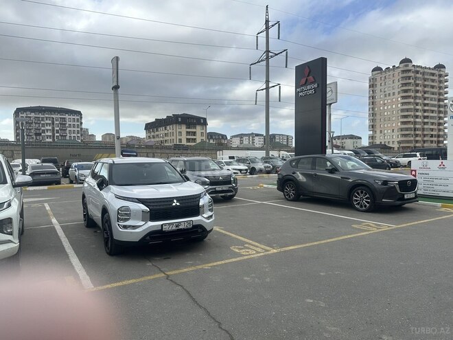 Mitsubishi Outlander 2023, 22,850 km - 2.5 l - Bakı