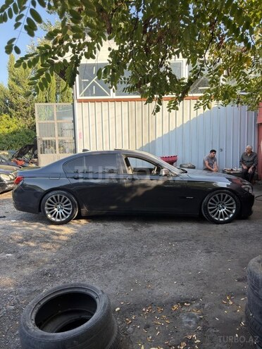 BMW 750 2008, 268,985 km - 4.4 л - Şəki