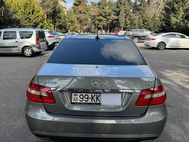 Mercedes E 220 2012, 255,000 km - 2.1 l - Bakı