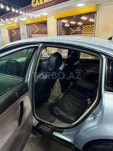 Volkswagen Passat 2002, 410,000 km - 1.8 l - Bakı