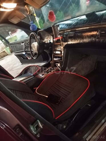 Mercedes E 250 1995, 354,916 km - 2.5 l - Bakı