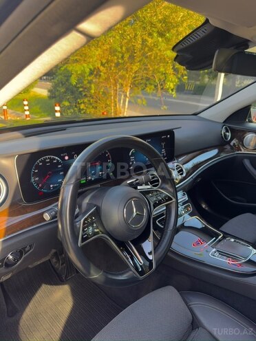 Mercedes E 300 de 2021, 128,000 km - 2.0 l - Bakı