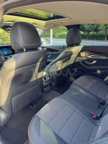Mercedes E 300 de 2021, 128,000 km - 2.0 l - Bakı