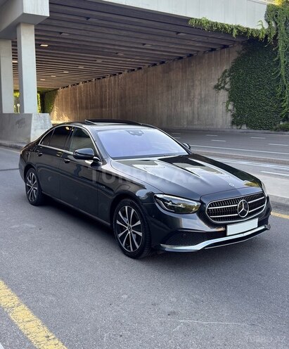 Mercedes E 300 de 2021, 128,000 km - 2.0 l - Bakı