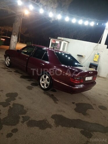 Mercedes E 250 1995, 354,916 km - 2.5 l - Bakı