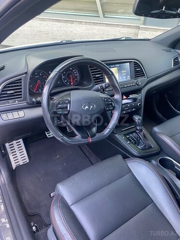 Hyundai Elantra 2017, 170,584 km - 1.6 l - Bakı