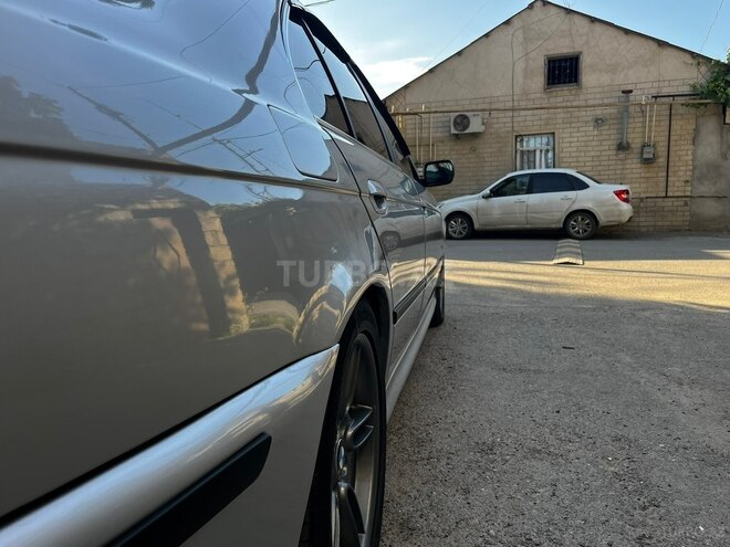 BMW 525 2003, 270,000 km - 2.5 л - Bakı
