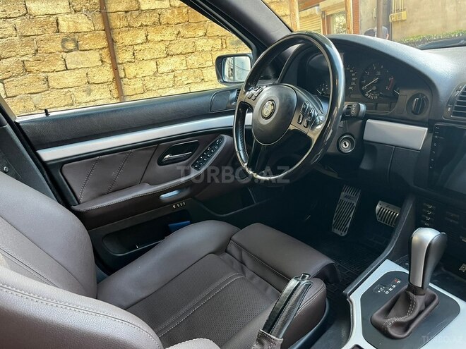 BMW 525 2003, 270,000 km - 2.5 л - Bakı
