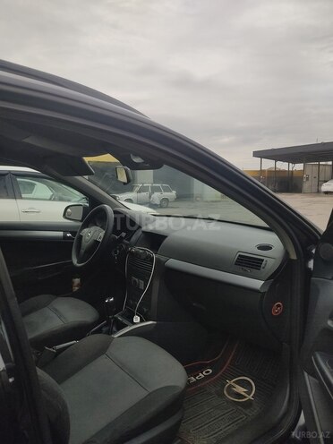 Opel Astra 2005, 298,000 km - 1.6 l - Bakı