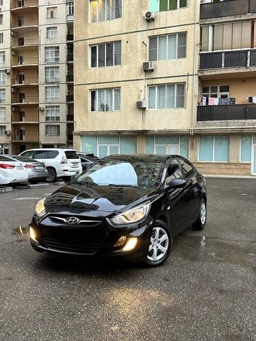 Hyundai Accent 2014, 245,000 km - 1.4 l - Bakı