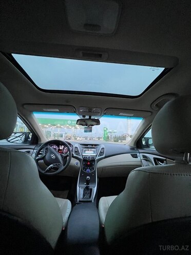 Hyundai Elantra 2014, 280,000 km - 1.8 l - İmişli