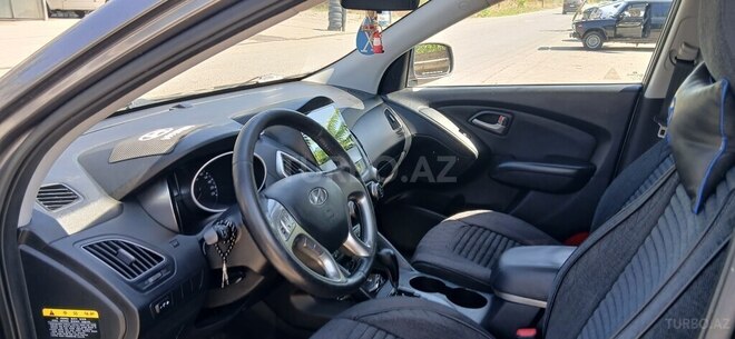 Hyundai Tucson 2009, 208,112 km - 2.0 l - Qusar