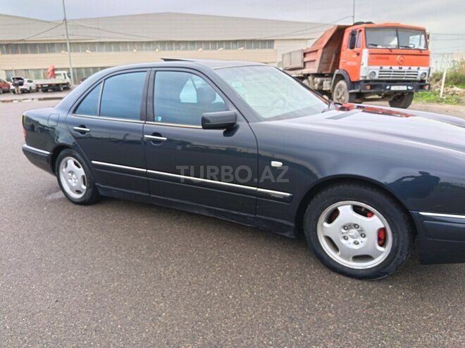 Mercedes E 240 1999, 353,000 km - 2.4 л - Bakı
