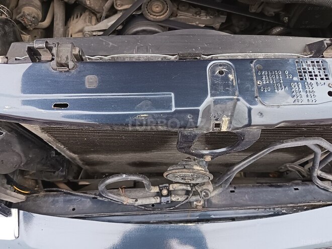 Mercedes E 240 1999, 353,000 km - 2.4 л - Bakı