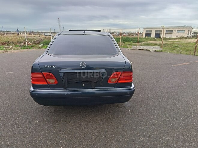 Mercedes E 240 1999, 353,000 km - 2.4 л - Bakı