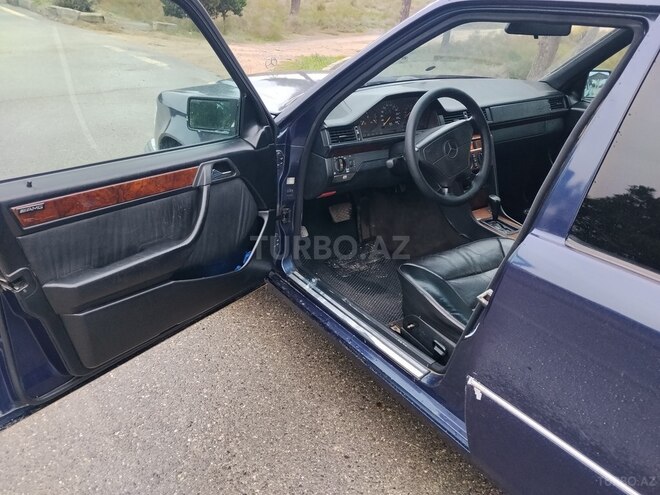 Mercedes E 220 1995, 416,000 km - 2.2 l - Bakı