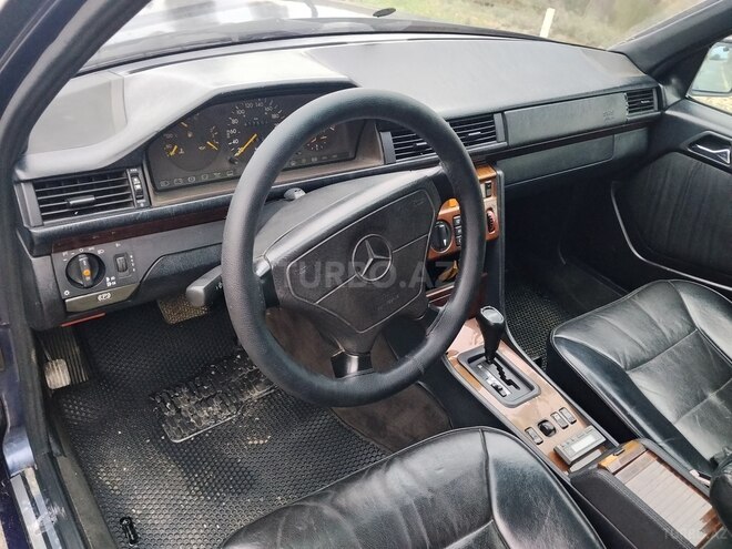 Mercedes E 220 1995, 416,000 km - 2.2 l - Bakı
