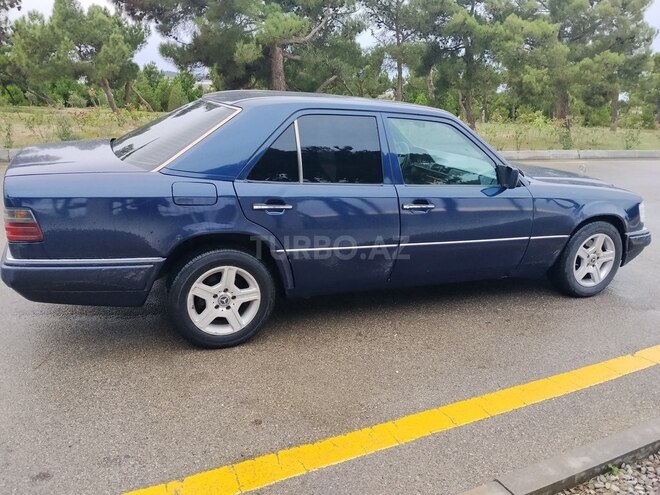 Mercedes E 220 1995, 416,000 km - 2.2 l - Bakı