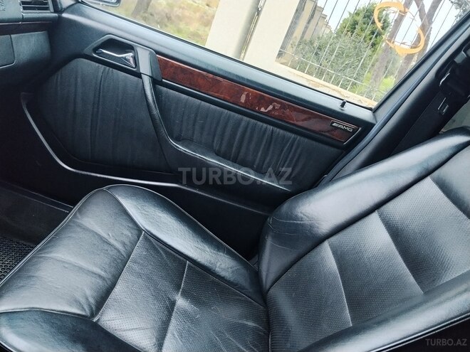 Mercedes E 220 1995, 416,000 km - 2.2 l - Bakı