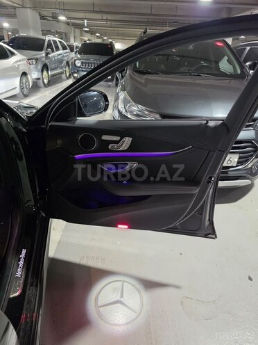 Mercedes E 220 d 4MATIC 2020, 158,000 km - 2.0 l - Bakı