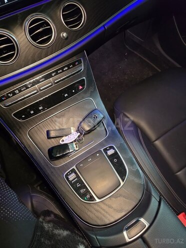 Mercedes E 220 d 4MATIC 2020, 158,000 km - 2.0 l - Bakı