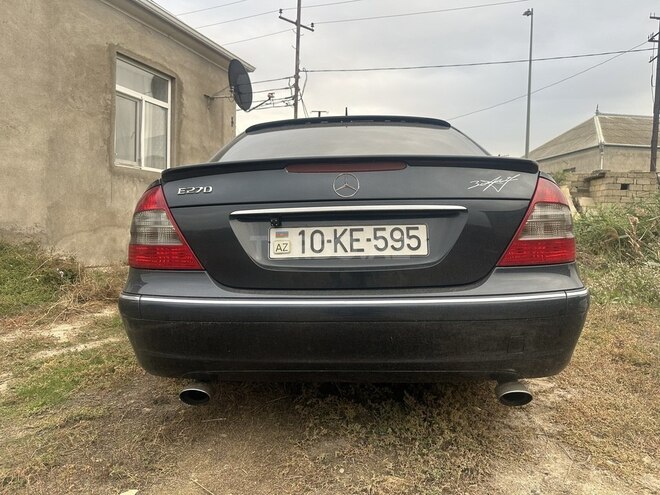 Mercedes E 270 2002, 382,000 km - 2.7 l - Bakı