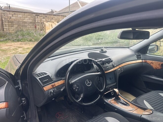 Mercedes E 270 2002, 382,000 km - 2.7 l - Bakı