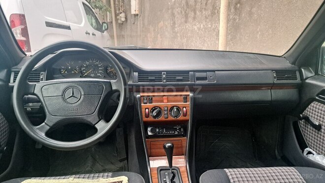 Mercedes 200 E 1993, 455,000 km - 2.0 l - Bakı