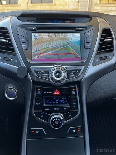 Hyundai Elantra 2015, 223,910 km - 1.8 l - Bakı