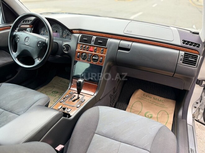 Mercedes E 240 2000, 365,000 km - 2.4 l - Bakı