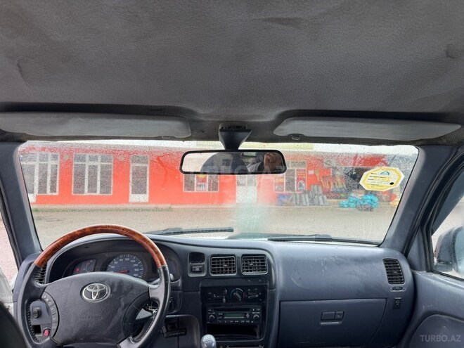 Toyota Hilux 1999, 369,929 km - 3.0 l - Qobustan