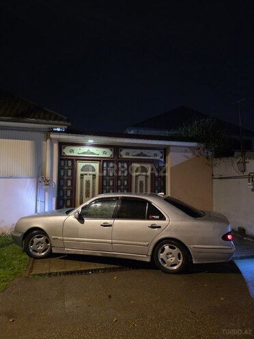 Mercedes E 250 1996, 300,000 km - 2.5 l - Cəlilabad