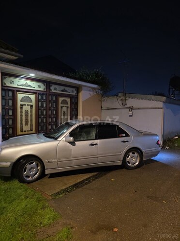 Mercedes E 250 1996, 300,000 km - 2.5 l - Cəlilabad